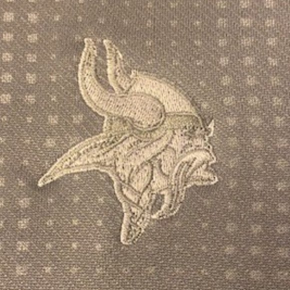 MINNESOTA VIKINGS  Men's Cutter & Buck DryTec Half Zip Pullover - Picture 2 of 16